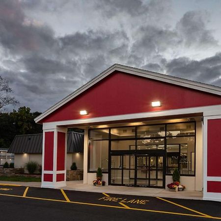 Ramada By Wyndham Hartford North - Bradley Airport Hotel Уиндзор Локс Екстериор снимка